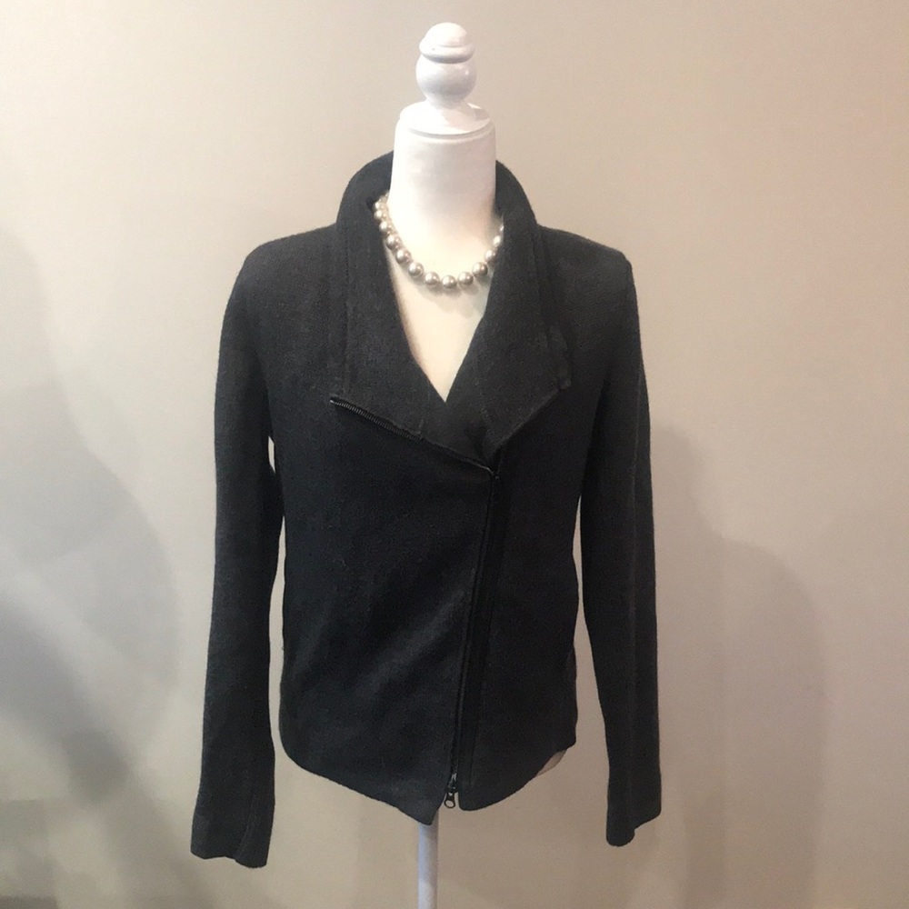 Vince wool gray sweater.